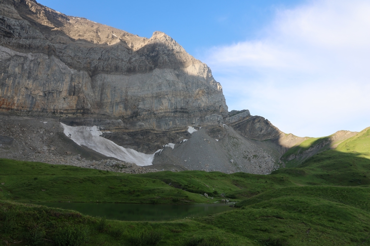 trek or hut image