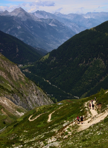 trek or hut image
