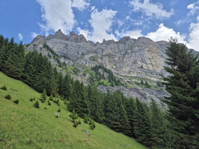 trek or hut image