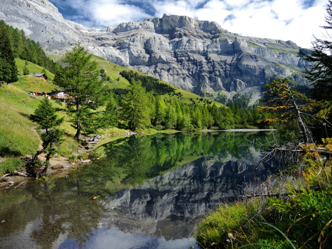 trek or hut image