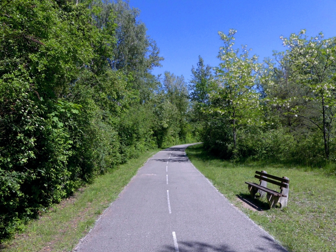 trek or hut image