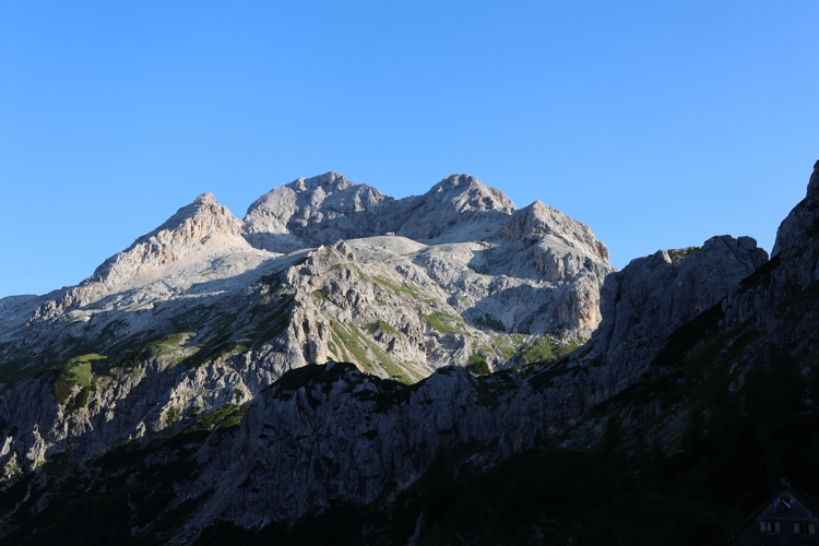 trek or hut image